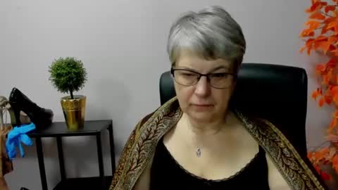 I R I S online show from March 11, 7:35 am