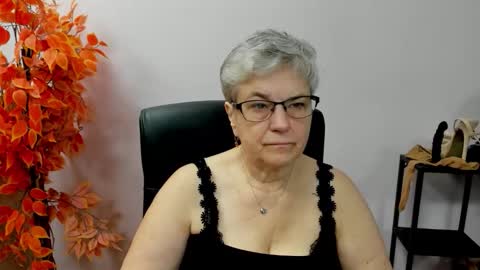 I R I S online show from October 15, 7:11 am