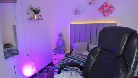 Iris online show from October 26, 3:57 am