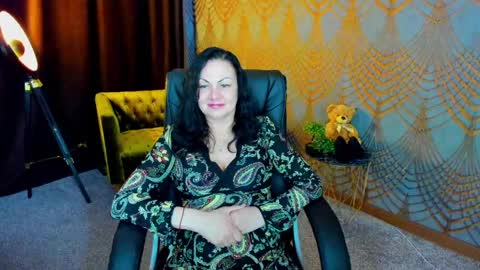 Iris online show from April 14, 8:25 am