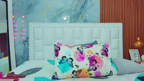 Sandy  online show from January 28, 12:11 pm