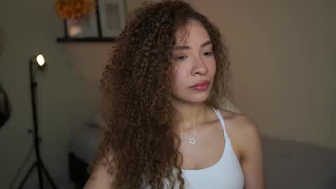 isa_____ online show from February 28, 2:00 am