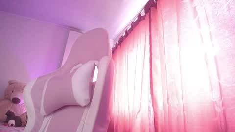 Isabella  online show from November 27, 3:48 pm