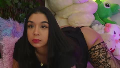 Isabella        online show from November 4, 3:39 pm