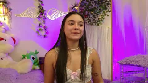 Isabella        online show from February 17, 11:37 pm