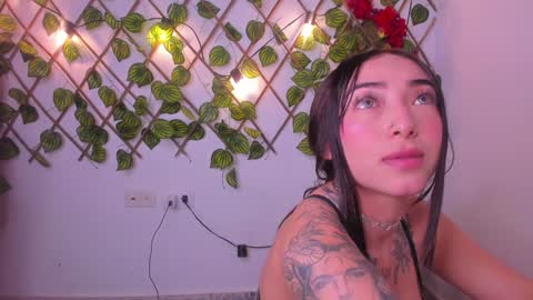 Snapshot of isa_redhair_ chatting on December 7, 5:15 am ....  Connection time 900 pm to 500 amRest days Wednesday and Saturday online show from December 7, 5:15 am