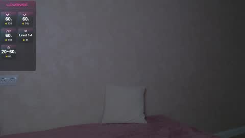 Bella online show from November 28, 3:26 pm