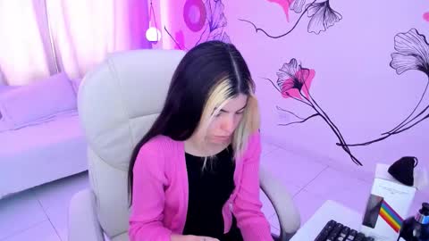 isabela_fiorelli online show from November 11, 1:30 pm