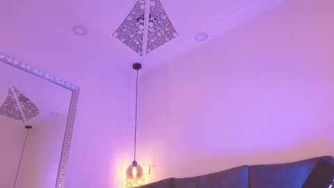 Isabela online show from January 17, 12:12 pm