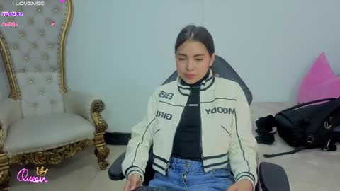 ISABELA  online show from May 28, 11:52 am