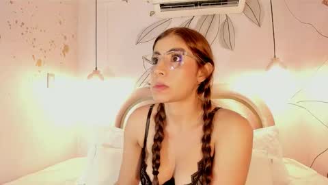isabelastefano online show from September 27, 3:47 am