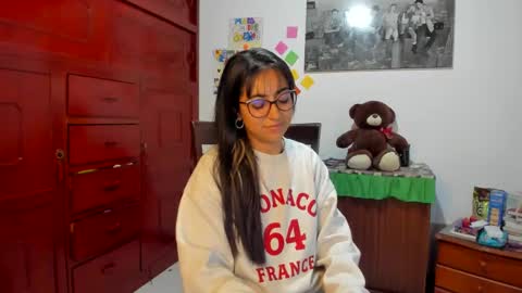 Snapshot of isabella22_1 chatting on January 15, 2:38 am Isabella22 1 online show from January 15, 2:38 am