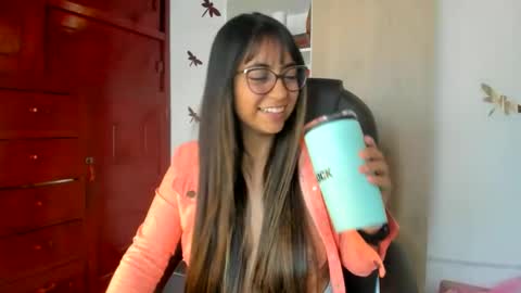 Isabella22 1 online show from November 25, 7:04 pm