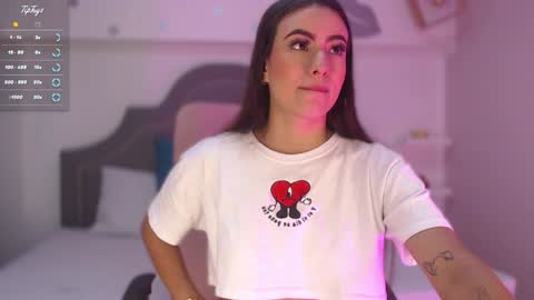 Snapshot of isabella__shine chatting on January 29, 3:37 pm Isa online show from January 29, 3:37 pm
