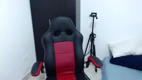  estefania online show from December 5, 10:44 am