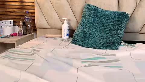 isabella_luxet online show from June 10, 3:22 pm