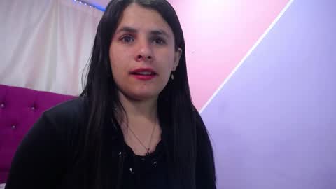 Snapshot of isabella_nice_ chatting on January 19, 1:43 am abby online show from January 19, 1:43 am