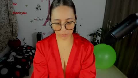 Isabella online show from May 12, 3:26 am