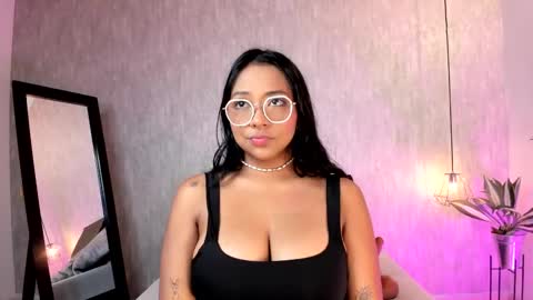 Snapshot of isabella_zc chatting on February 27, 11:52 am isabella zc online show from February 27, 11:52 am