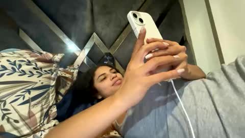 Isabella.. back again  online show from June 3, 1:50 am