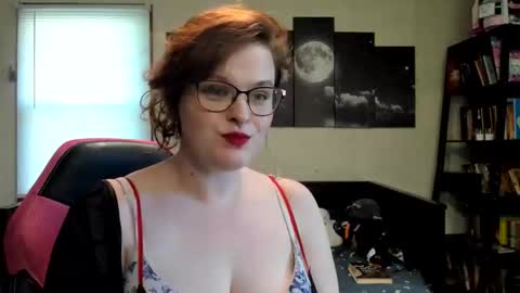 isabellamariedarcy online show from March 12, 9:50 pm