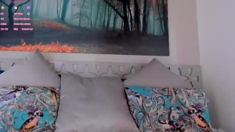    online show from October 8, 8:13 pm