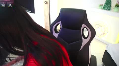   online show from December 17, 12:42 pm