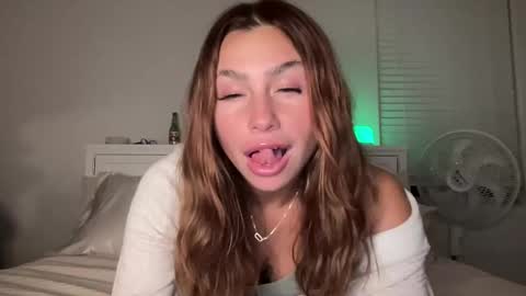 Snapshot of isabellekinsley chatting on January 15, 3:00 am isabellekinsley online show from January 15, 3:00 am