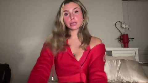 Snapshot of isabellekinsley chatting on December 4, 2:53 am isabellekinsley online show from December 4, 2:53 am