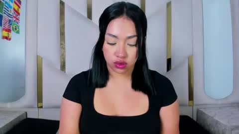 isabellrodriguez18 online show from July 22, 1:56 pm