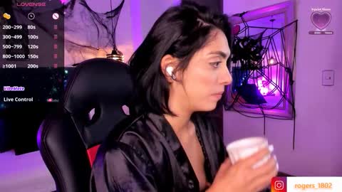 Snapshot of isarogers_dl chatting on October 17, 12:36 am isabel online show from October 17, 12:36 am