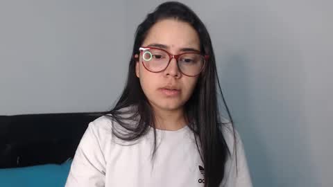 Snapshot of isemma chatting on March 7, 3:08 am Emma online show from March 7, 3:08 am