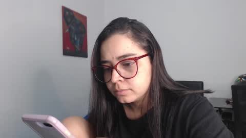 Snapshot of isemma chatting on February 9, 3:22 am Emma online show from February 9, 3:22 am