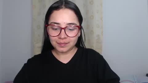 Snapshot of isemma chatting on December 5, 3:26 am Emma online show from December 5, 3:26 am