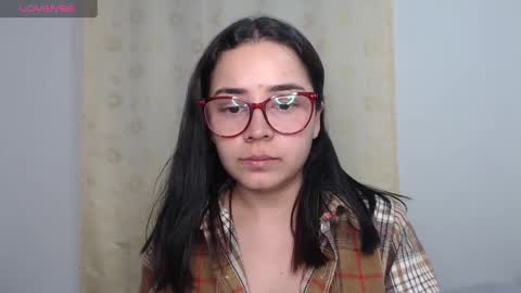 Snapshot of isemma chatting on December 13, 3:49 am Emma online show from December 13, 3:49 am