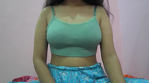 ishika_singh_ online show from October 16, 2:14 am