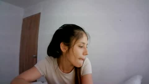 Alaya online show from January 11, 8:54 pm