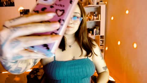 Yiz online show from January 13, 5:12 am