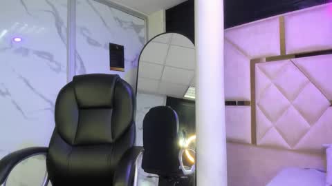 Issys online show from January 18, 8:43 am