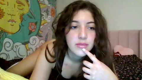 ItalianKitty online show from November 28, 9:40 pm