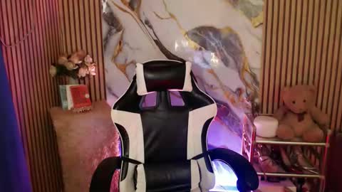 CathCathy online show from November 8, 3:44 am