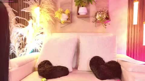Jade online show from August 1, 1:40 am