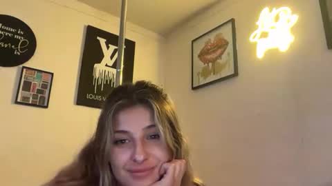 itsamberreid online show from January 6, 6:50 am