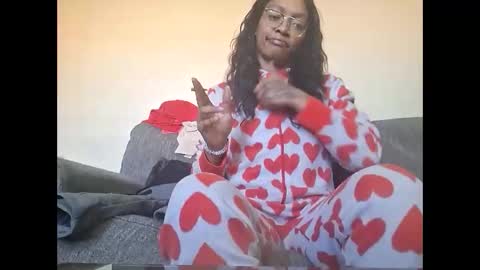 itty_bitty93 online show from November 3, 5:28 pm