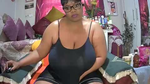 Snapshot of itumeleng74 chatting on September 21, 8:02 am itumeleng74 online show from September 21, 8:02 am