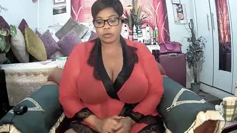 Snapshot of itumeleng74 chatting on February 28, 7:15 am itumeleng74 online show from February 28, 7:15 am