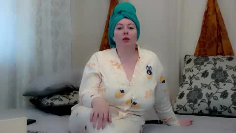 Snapshot of ivettasplash chatting on January 15, 2:38 am IrennaSplash online show from January 15, 2:38 am