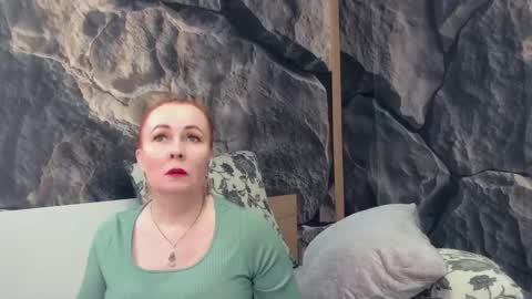 IrennaSplash online show from December 1, 1:42 am