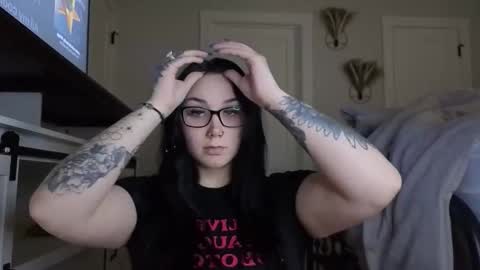 ivey jade online show from December 5, 3:28 am