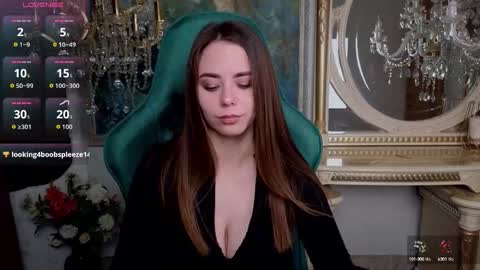 ivorywood_ online show from September 21, 2:16 pm